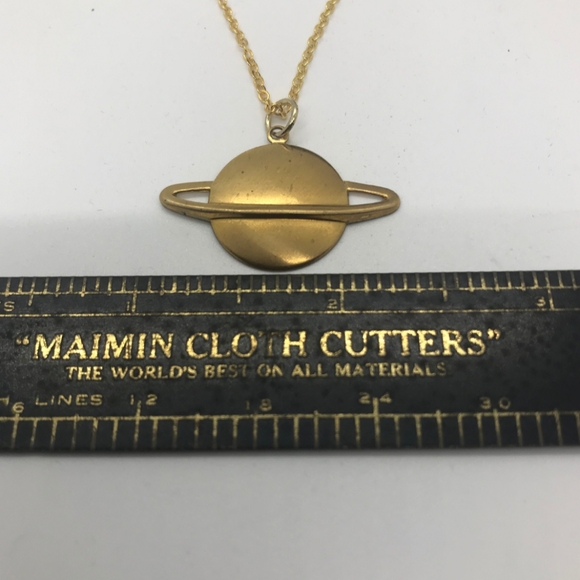 Vintage Saturn Brass Pendant (no chain) - Picture 3 of 4